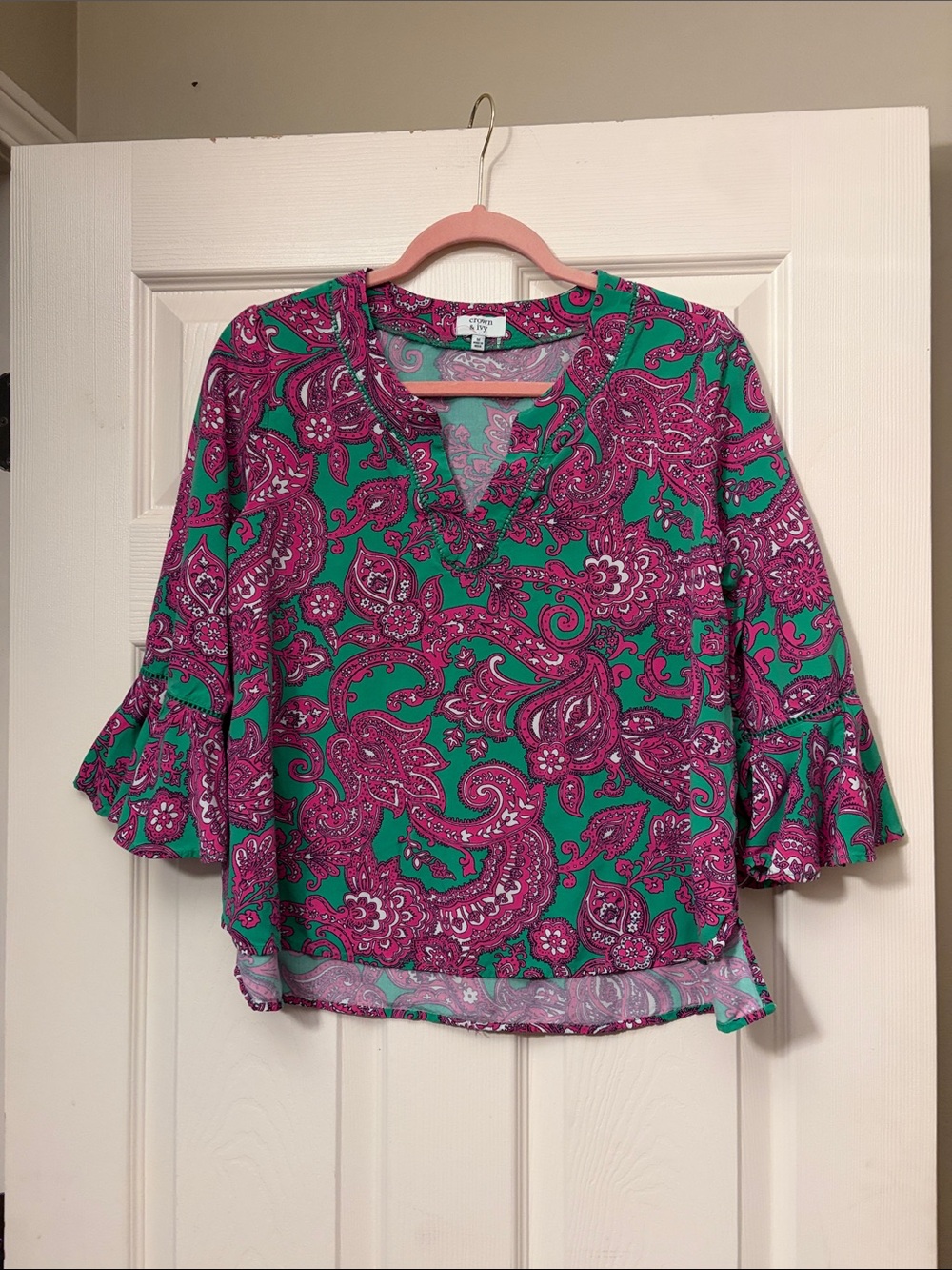 crown & ivy Green and Magenta Paisley V-Neck Blouse